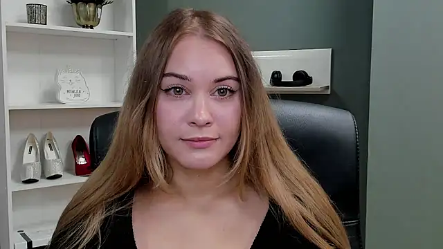 Snapshot of kitty_valeria chatting on October 12, 2025, 6:48 am kitty valeria online show from October 12, 2025, 6:48 am