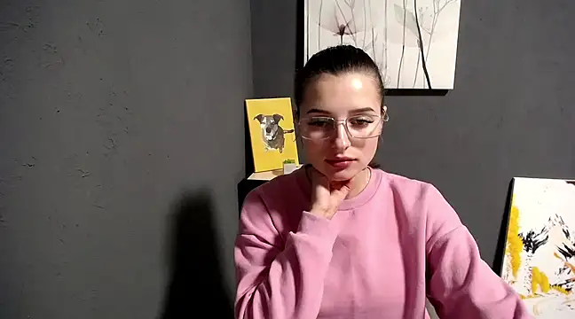 lady olivia  online show from March 3, 2025, 5:09 pm