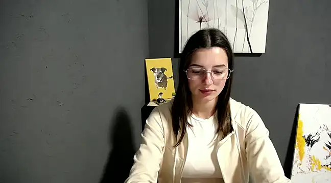 lady olivia  online show from February 3, 2025, 1:40 pm