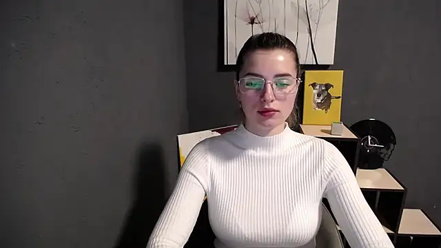 lady olivia  online show from February 12, 2026, 1:11 pm