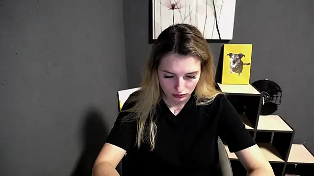 Snapshot of lady_olivia_ chatting on May 4, 2026, 12:52 pm lady olivia online show from May 4, 2026, 12:52 pm