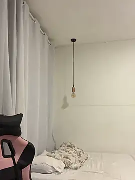 YasmimBrasil online show from March 26, 2026, 7:39 am