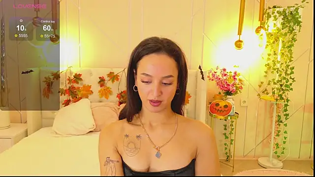 Lolly Neal online show from October 28, 2025, 4:57 am