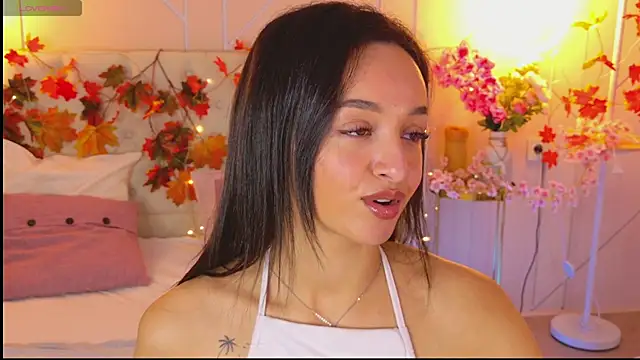 Lolly Neal online show from November 13, 2025, 5:00 am