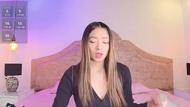 Snapshot of Victoria_Adams14 chatting on September 27, 2025, 4:18 am Victoria Adams14 online show from September 27, 2025, 4:18 am