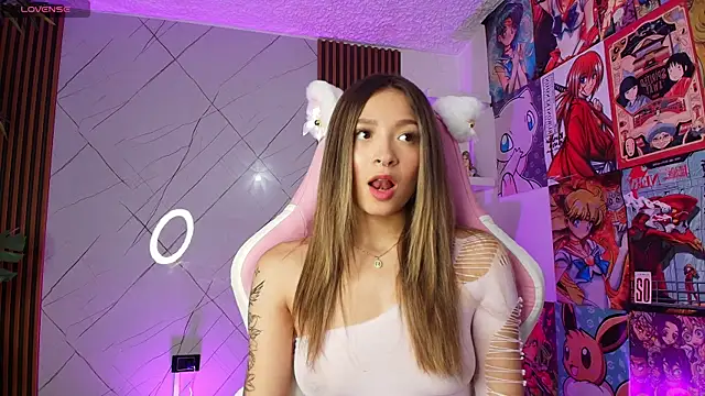 Victoria Adams14 online show from April 19, 2026, 5:08 am