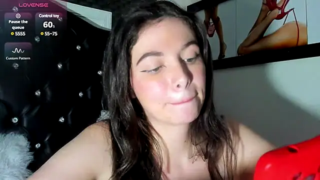 Snapshot of diana_queen_ chatting on February 27, 2025, 12:14 am diana queen online show from February 27, 2025, 12:14 am