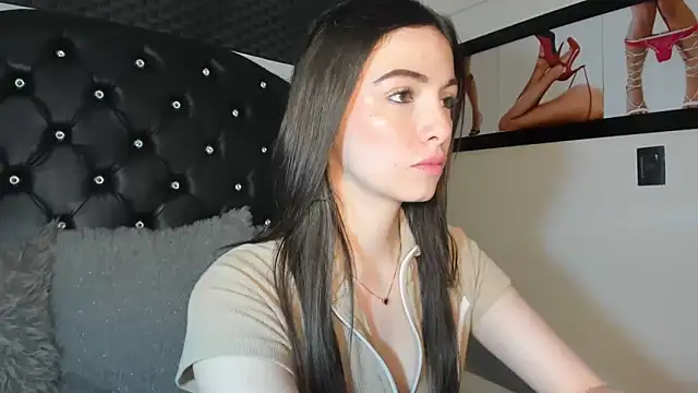 diana queen  online show from May 24, 2026, 9:04 pm