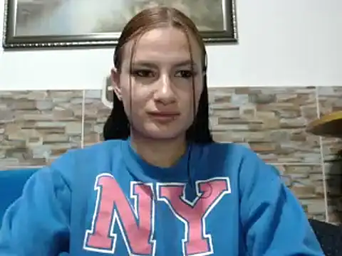 Snapshot of alice_trinity chatting on February 5, 2025, 4:59 am alice trinity online show from February 5, 2025, 4:59 am