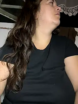 Snapshot of yzabell18 chatting on September 30, 2025, 3:23 am yzabell18 online show from September 30, 2025, 3:23 am