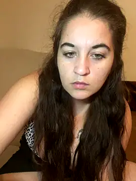 Snapshot of yzabell18 chatting on December 15, 2025, 7:31 pm yzabell18 online show from December 15, 2025, 7:31 pm