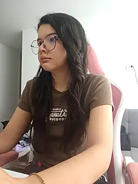 Snapshot of azumiichan chatting on November 13, 2025, 3:05 pm azumiichan online show from November 13, 2025, 3:05 pm