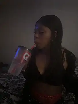 Snapshot of CamGirlLeanna chatting on February 6, 2025, 2:11 am CamGirlLeanna online show from February 6, 2025, 2:11 am