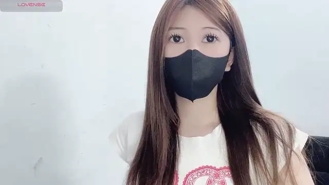 tanhxiu online show from March 27, 2026, 1:12 pm