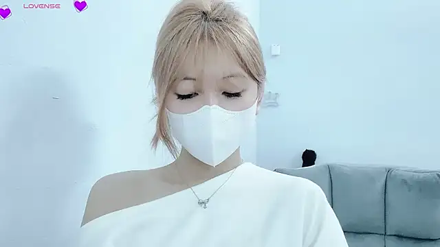 Snapshot of tanhxiu chatting on February 21, 2025, 9:32 pm tanhxiu online show from February 21, 2025, 9:32 pm