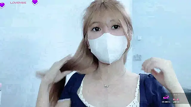 Snapshot of tanhxiu chatting on February 21, 2025, 1:33 pm tanhxiu online show from February 21, 2025, 1:33 pm