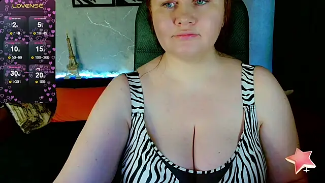 Snapshot of Nikki_March chatting on November 19, 2025, 11:32 am Nikki March online show from November 19, 2025, 11:32 am