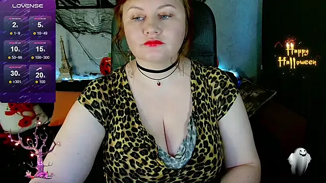 Snapshot of Nikki_March chatting on October 28, 2025, 8:13 am Nikki March online show from October 28, 2025, 8:13 am