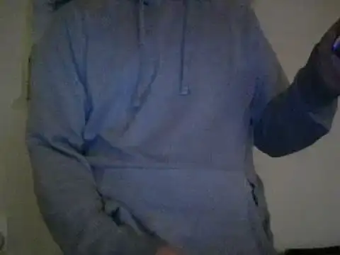 Snapshot of JohnDoe7586 chatting on December 17, 2024, 12:23 am JohnDoe7586 online show from December 17, 2024, 12:23 am