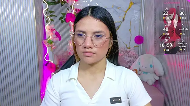 Snapshot of Chiara_tay chatting on June 25, 2026, 11:37 am Chiara tay online show from June 25, 2026, 11:37 am