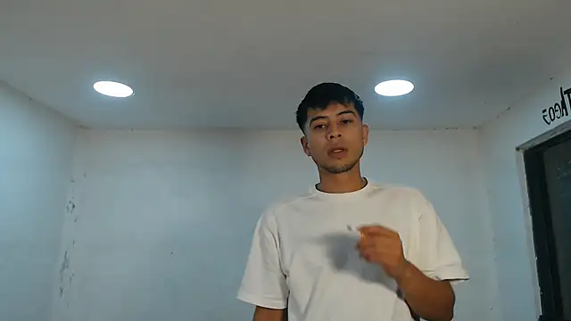 Snapshot of danielitopapuu chatting on October 29, 2025, 10:58 am danielitopapuu online show from October 29, 2025, 10:58 am