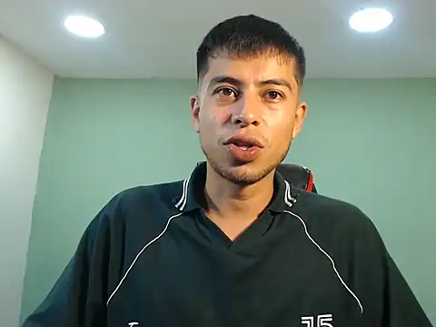 Snapshot of danielitopapuu chatting on November 16, 2025, 12:37 am danielitopapuu online show from November 16, 2025, 12:37 am