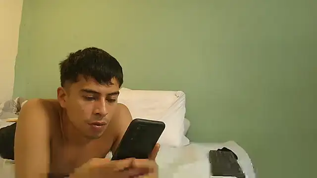 Snapshot of danielitopapuu chatting on June 2, 2026, 5:13 pm danielitopapuu online show from June 2, 2026, 5:13 pm