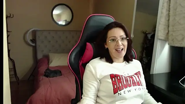 Snapshot of Carol_Scottt chatting on September 18, 2025, 5:16 pm Carol Scottt online show from September 18, 2025, 5:16 pm