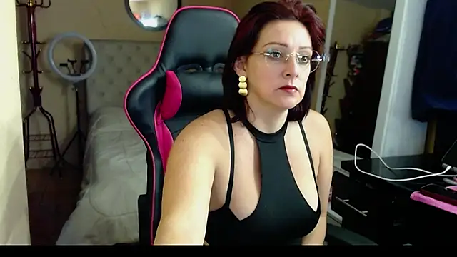 Snapshot of Carol_Scottt chatting on March 20, 2025, 4:42 pm Carol Scottt online show from March 20, 2025, 4:42 pm
