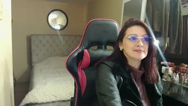 Carol Scottt online show from April 17, 2026, 6:55 pm