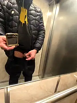 McdyllanXX online show from March 8, 2025, 11:07 pm