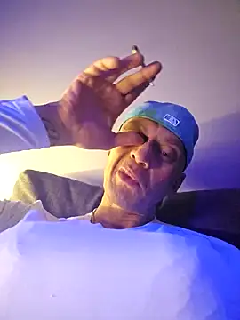 McdyllanXX online show from March 2, 2025, 9:41 pm