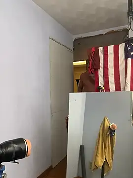 Brando2585 online show from February 11, 2026, 2:11 am