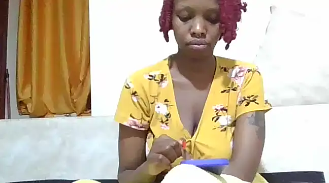 Snapshot of sexxygoldy chatting on February 14, 2025, 2:07 am sexxygoldy online show from February 14, 2025, 2:07 am