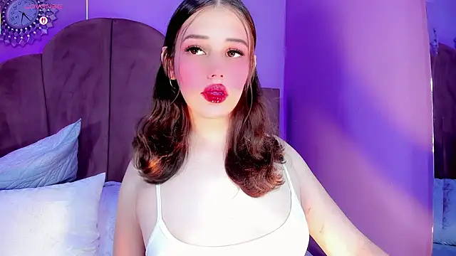 ValeriaAguilar online show from February 21, 2026, 11:18 pm