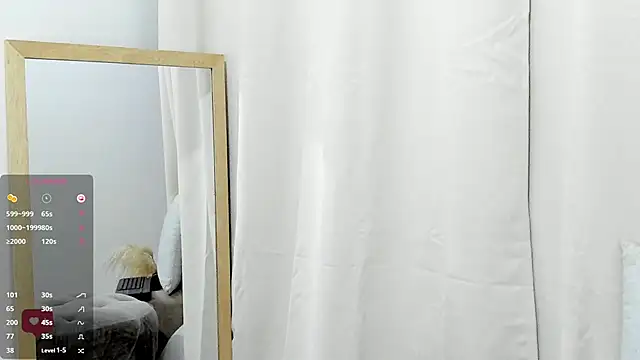 Snapshot of _AllisonSweet_ chatting on October 27, 2025, 9:05 pm AllisonSweet online show from October 27, 2025, 9:05 pm