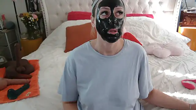 VegasDani online show from February 4, 2026, 9:10 pm