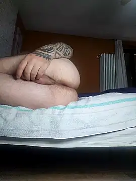 teddy79good online show from October 7, 2025, 4:08 pm