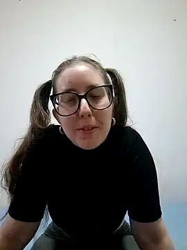 Snapshot of Sarah459 chatting on January 28, 2025, 7:42 pm Sarah459 online show from January 28, 2025, 7:42 pm