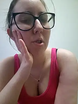 Snapshot of Sarah459 chatting on June 4, 2026, 8:46 pm Sarah459 online show from June 4, 2026, 8:46 pm
