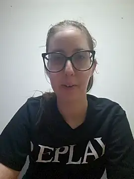 Snapshot of Sarah459 chatting on September 25, 2025, 8:37 pm Sarah459 online show from September 25, 2025, 8:37 pm