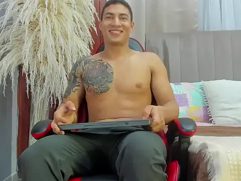 angel adamx online show from October 14, 2025, 3:18 am