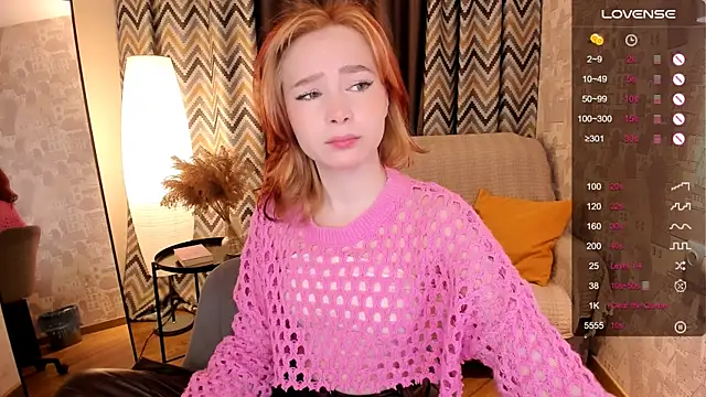 Snapshot of LanaBlu_ chatting on February 5, 2025, 7:07 am LanaBlu  online show from February 5, 2025, 7:07 am