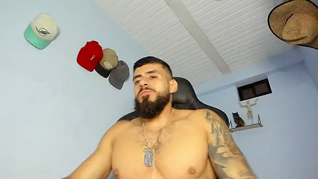 Snapshot of _Poseidon1_ chatting on October 7, 2025, 4:24 am Poseidon1 online show from October 7, 2025, 4:24 am