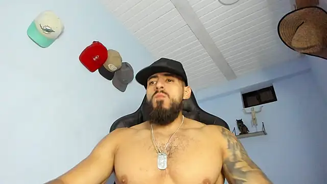 Snapshot of _Poseidon1_ chatting on October 11, 2025, 4:24 am Poseidon1 online show from October 11, 2025, 4:24 am