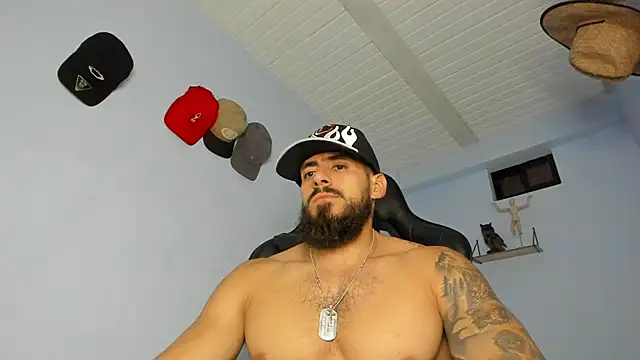 Snapshot of _Poseidon1_ chatting on November 2, 2025, 4:39 am Poseidon1 online show from November 2, 2025, 4:39 am