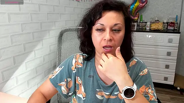 TeasyLana online show from March 13, 2026, 8:47 pm