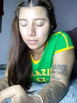 Snapshot of caro_sweett chatting on March 8, 2025, 4:01 am caro sweett online show from March 8, 2025, 4:01 am