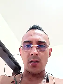 paisa233 online show from January 11, 2026, 8:27 pm