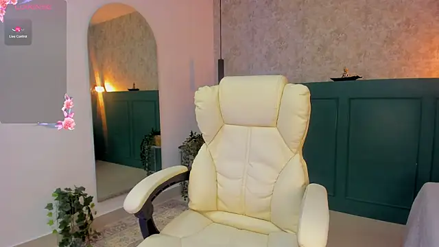 Snapshot of anahi_ryan_ chatting on February 19, 2025, 5:38 pm anahi ryan  online show from February 19, 2025, 5:38 pm